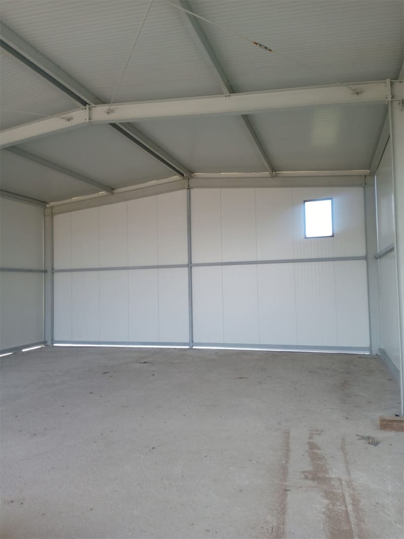 Baugeräte und Hallen in Brandenburg